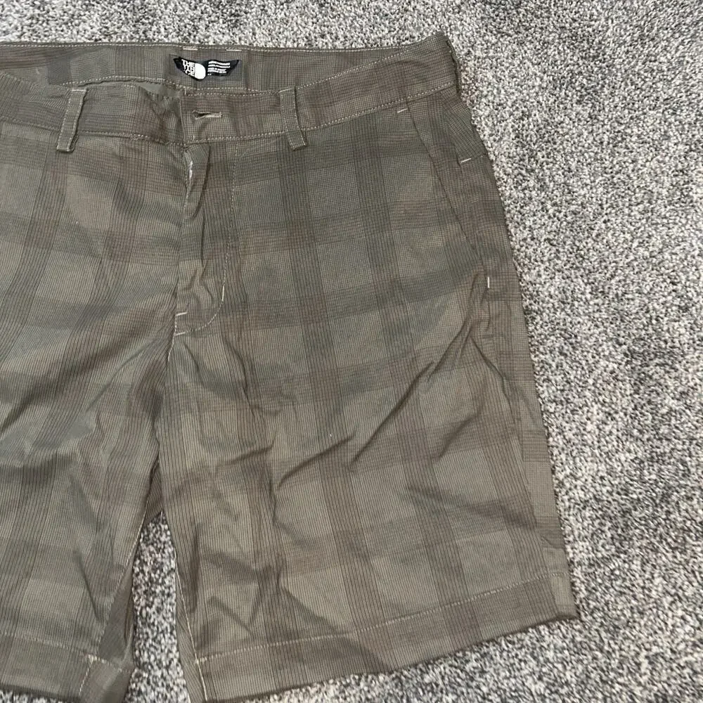 The North Face Shorts Mens 34x 10 Brown Golf Chino Lightweight Hiking Outdoors
